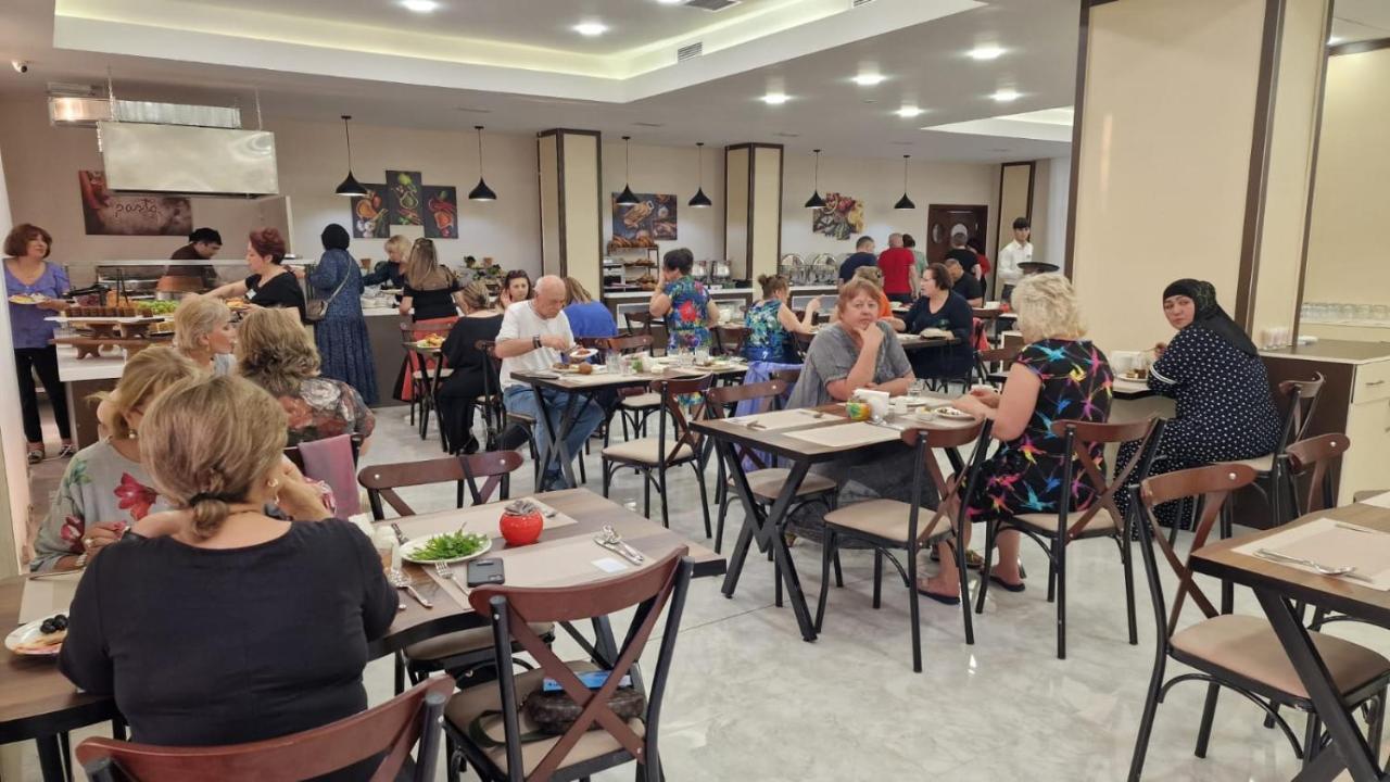 Sun City Hotel & Spa Ναφταλάν Εξωτερικό φωτογραφία