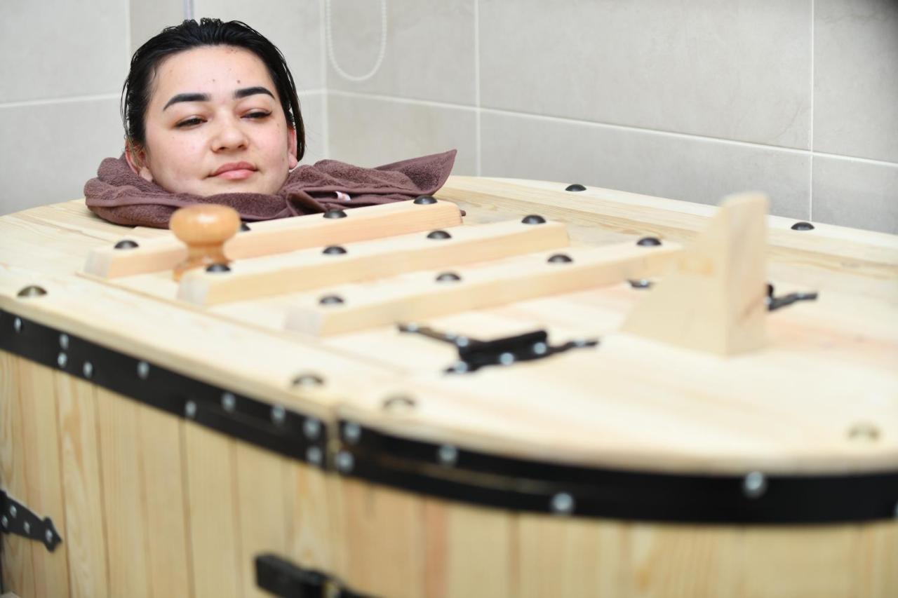 Sun City Hotel & Spa Ναφταλάν Εξωτερικό φωτογραφία